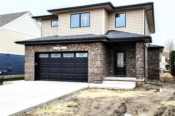 Benefits of 24/7 Garage Door Repair Services in Clinton Township
